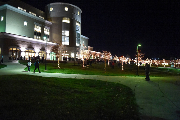 2016 Rice Library Lighting the Tradition